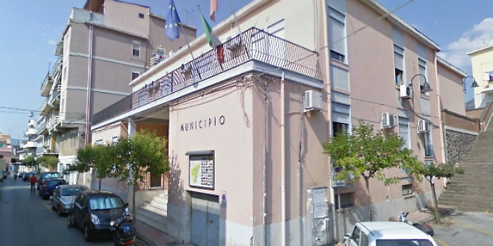 a fare shopping anzich&eacute; in ufficio, indagati 65 dipendenti del Comune di Furci Siculo