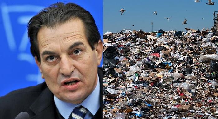 Crocetta sui rifiuti: &laquo;Sul trasporto all'estero stiamo valutando&raquo;