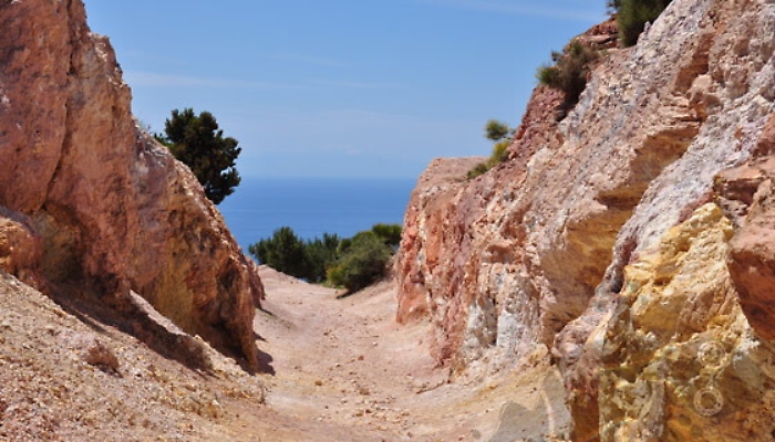 Lipari, la cava di Caolino ad imprenditore bergamasco 