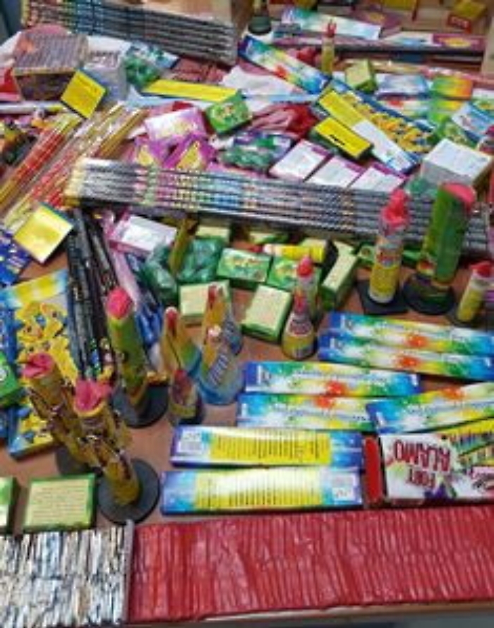 Catania, sequestrati 1500 botti "irregolari"