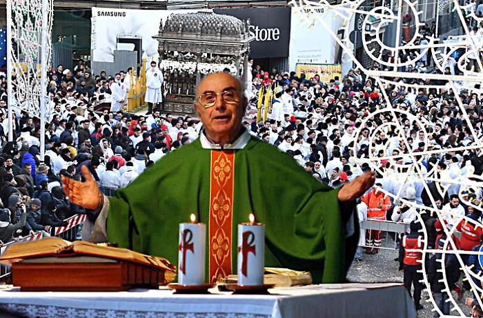 Sant'Agata, padre Resca a gamba tesa: &laquo;Questa festa non &egrave; cristiana, va cambiata radicalmente&raquo;