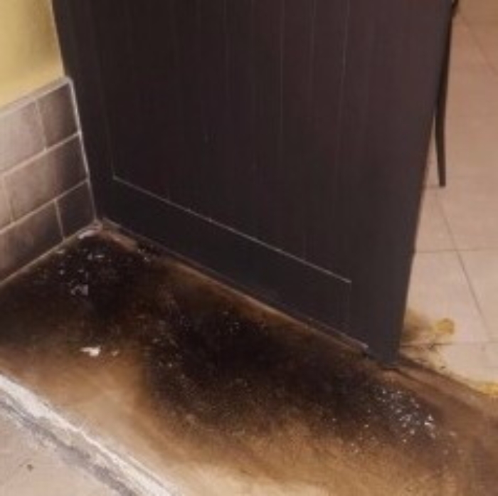 Melilli,  a fuoco portone d'ingresso Cna