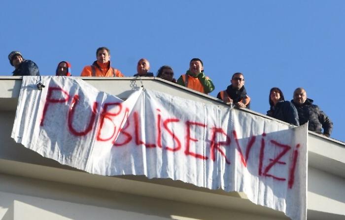 Proroga per la scadenza del licenziamento dei lavoratori della Pubbliservizi