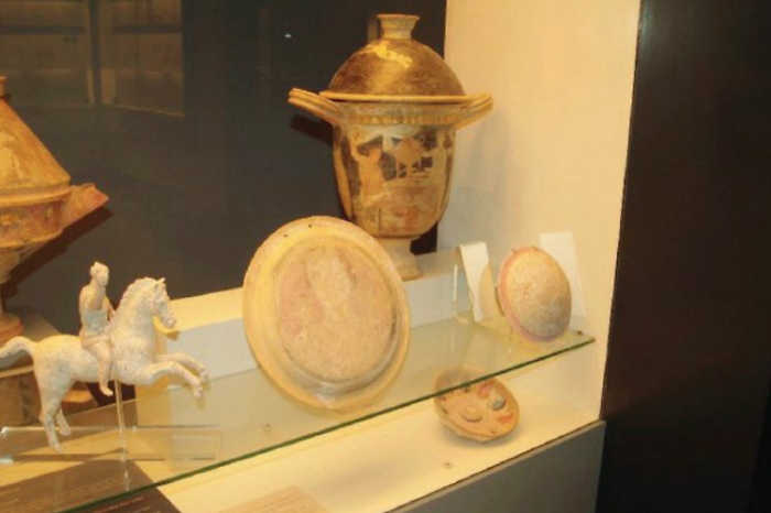 Ad Amsterdam la pisside trafugata a Centuripe