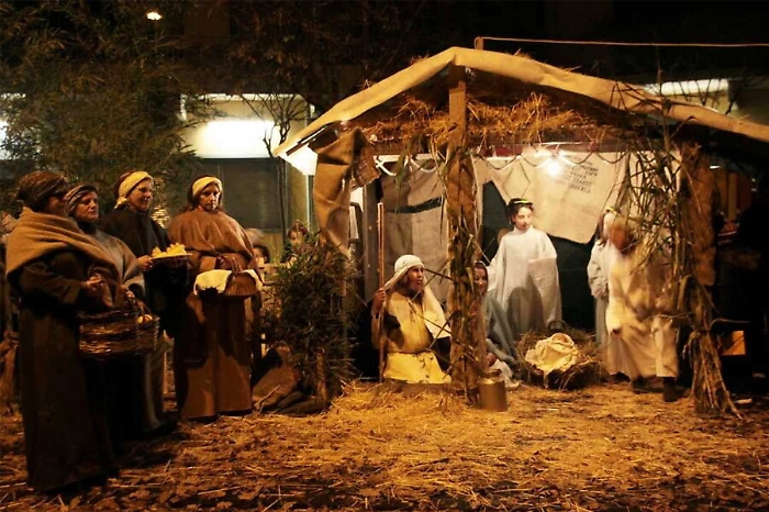 Presepi viventi, festival di zampogne e mercatini per i giorni di festa