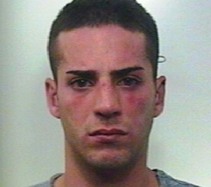 Doveva stare a casa, sorvegliato va in giro di notte: arrestato a Patern&ograve;