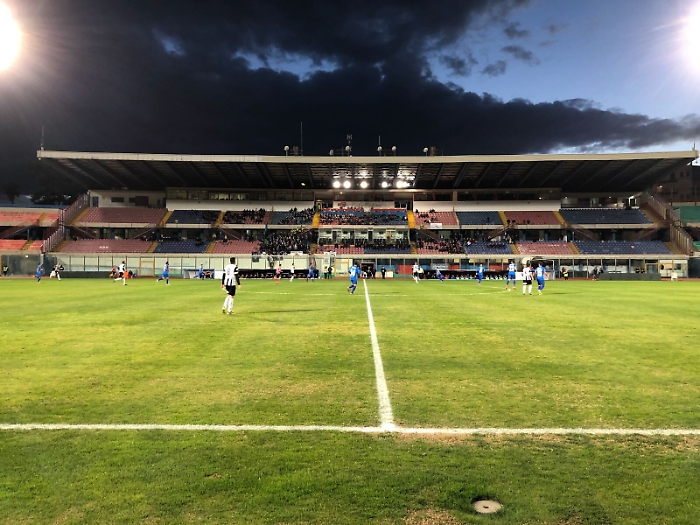 Serie C: spettacolo e applausi ma niente gol nel derby Leonzio-Siracusa