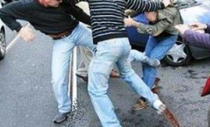 Misilmeri, la lite per il parcheggio sfocia in rissa: 5 arresti
