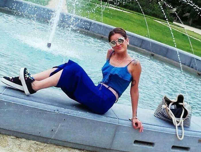 Modica, auto contro muretto, muore una trentenne