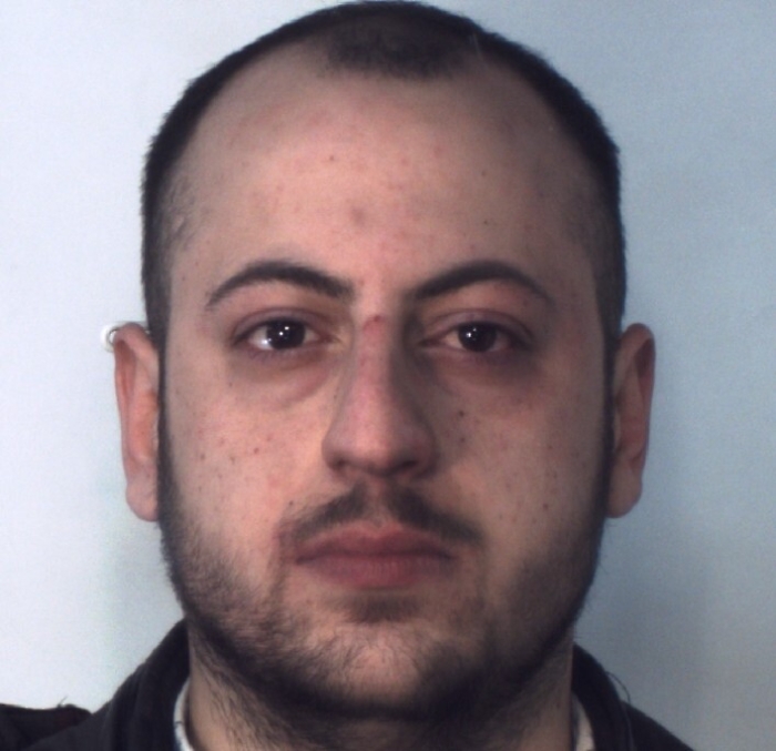 Catania, scippa coppietta in piazza Bellini: arrestato dai carabinieri