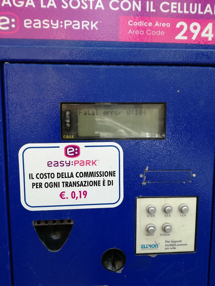 Caltanissetta, parcometro guasto da tempo: perch&egrave; &egrave; ancora l&igrave;?