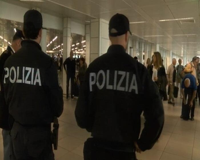 Su un volo per Malta con documenti falsi: due nigeriani arrestati a Catania