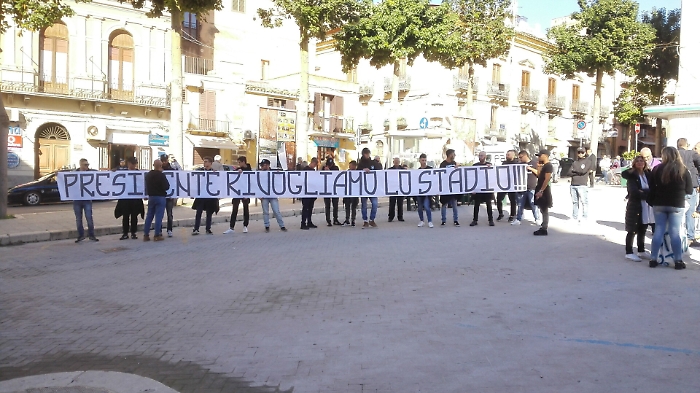 Gela Calcio, la tifoseria chiede aiuto per lo stadio "Vincenzo Presti"