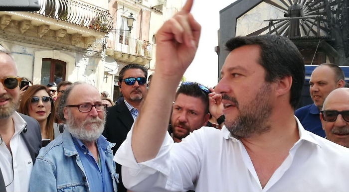 Legittima difesa, Salvini: &laquo;Ascolter&ograve; rilievi del Colle ma adesso &egrave; legge&raquo;