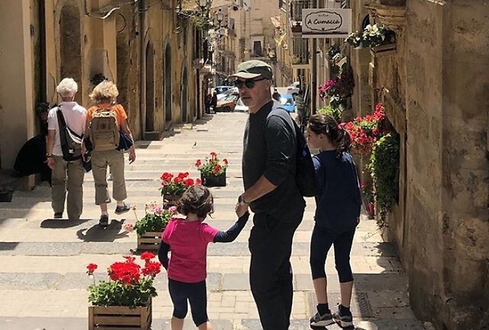 "Il Commissario Montalbano", Zingaretti: &laquo;A spasso nella mia Sicilia&raquo;.... con tutta la famiglia 