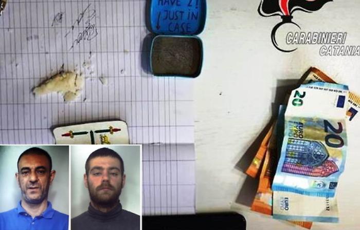 Catania: spacciavano crack in una casa di Librino, arrestati