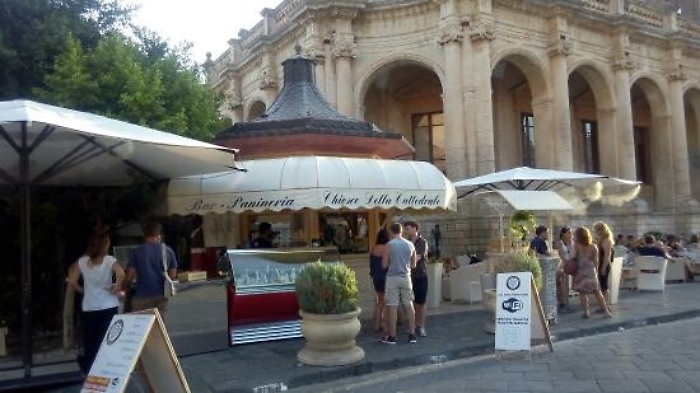 Noto: bar, chioschi e ristoranti riconducibili a Waldker Albergo verso la chiusura per mafia