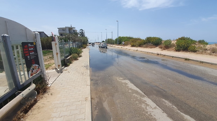 Rete fognaria in tilt: sopralluogo del sindaco Firetto a San Leone