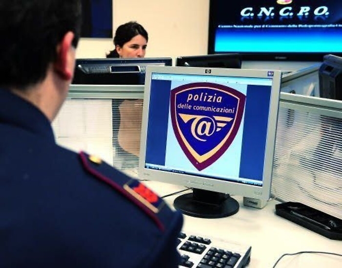 Catania, video e foto di abusi su minori nel pc di un 43enne: arrestato