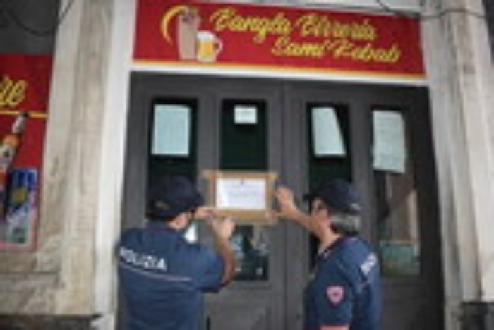 Catania: bevande alcoliche a minori e altre infrazioni, chiuso un locale