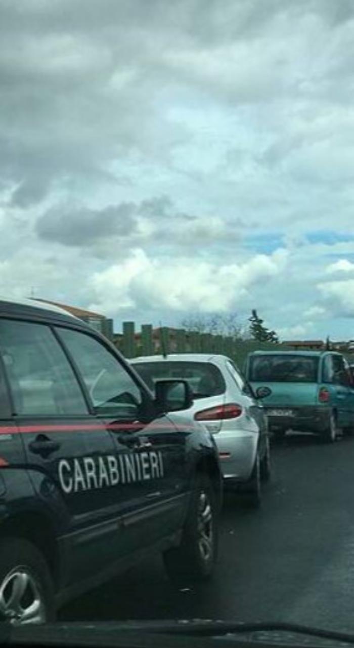 Incidenti, tamponamento a catena lungo la "Catanese" ed &egrave; subito caos