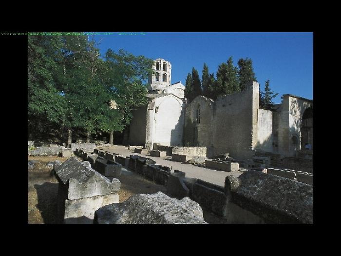 Gucci, sfilata Cruise 2019 ad Arles