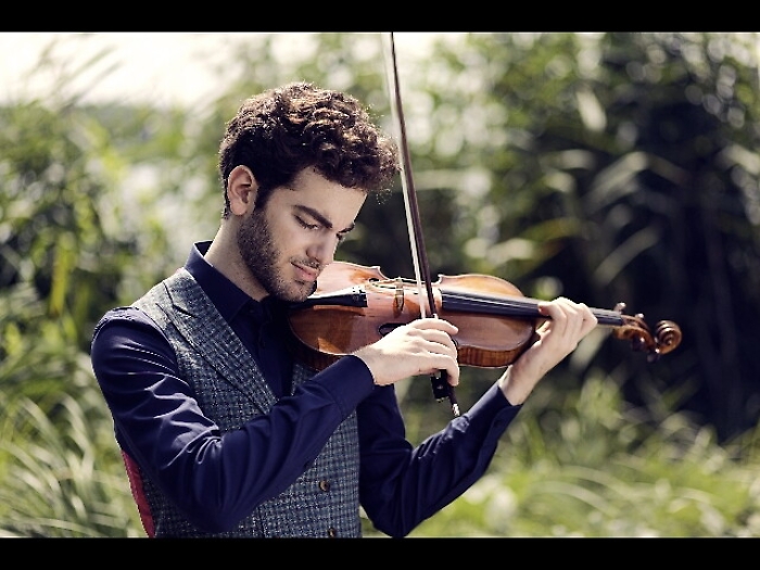 S. Cecilia, debutta violinista Tjeknavorian