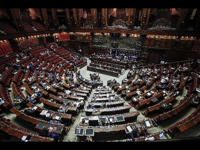 Tortura: Camera, ok a legge, ora &egrave; reato