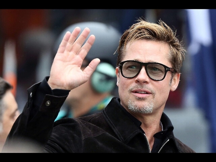 Cinema: Pitt-Jolie, i 6 figli restano per ora con la mamma