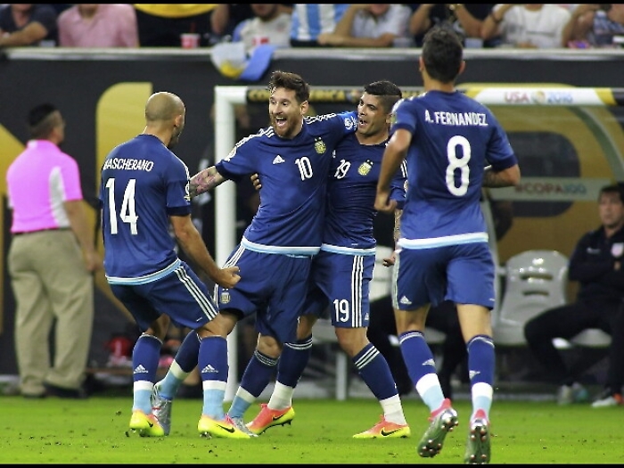 Messi, offerti 100 mln per non rinnovare