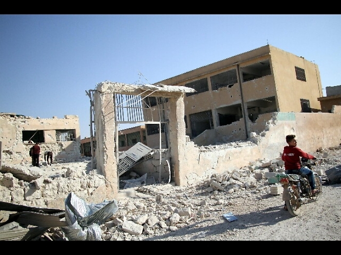 Siria: raid aerei su Aleppo e Idlib