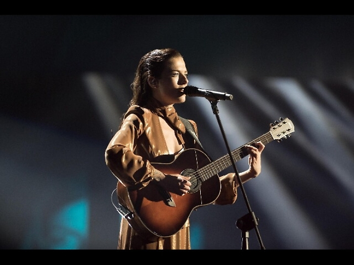 X Factor, in 1,195 mila per quinto live