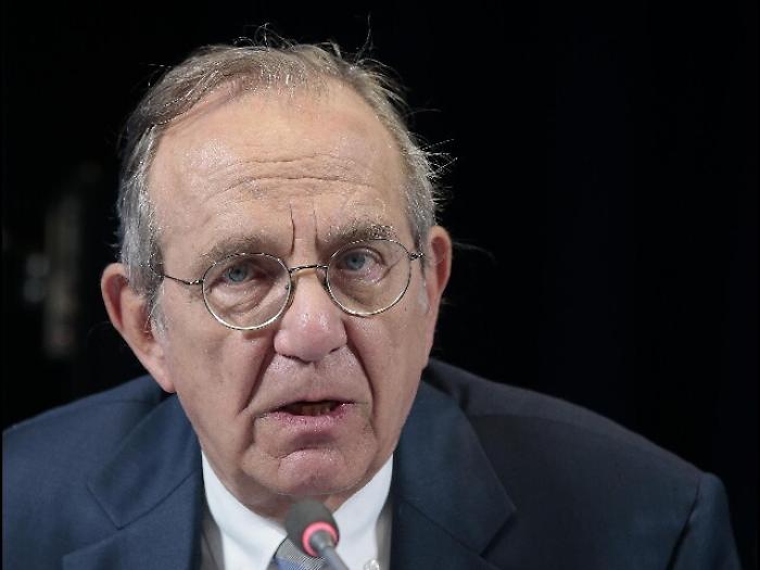 Padoan, Irpef non ora, ma gi&ugrave; fisco