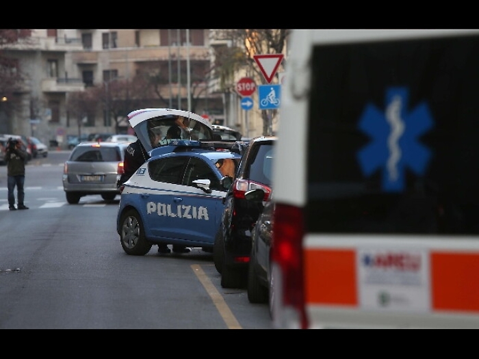 A 3 anni veglia madre morta per 24 ore