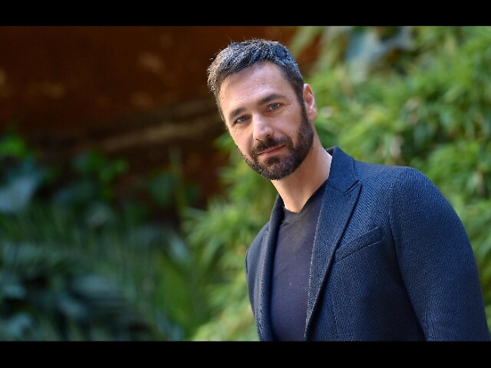 Teatro Manzoni, Bova in cartellone