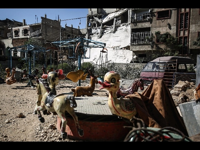 Siria: 22 civili morti in raid area Isis