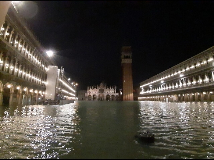 Venezia: acqua alta da record 2 vittime