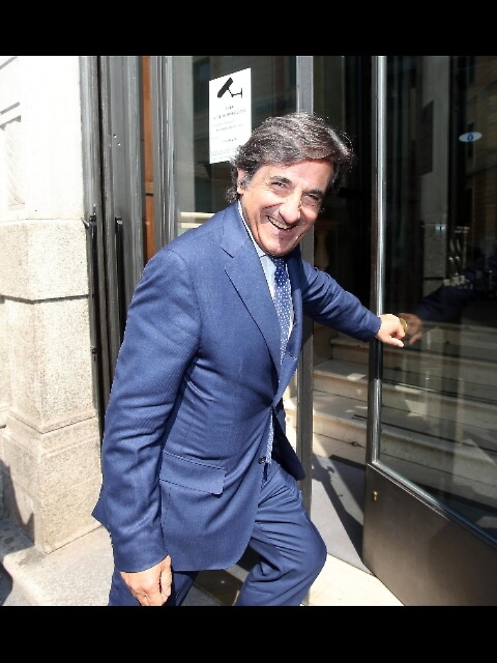 Rcs rifinanzia debito con Intesa