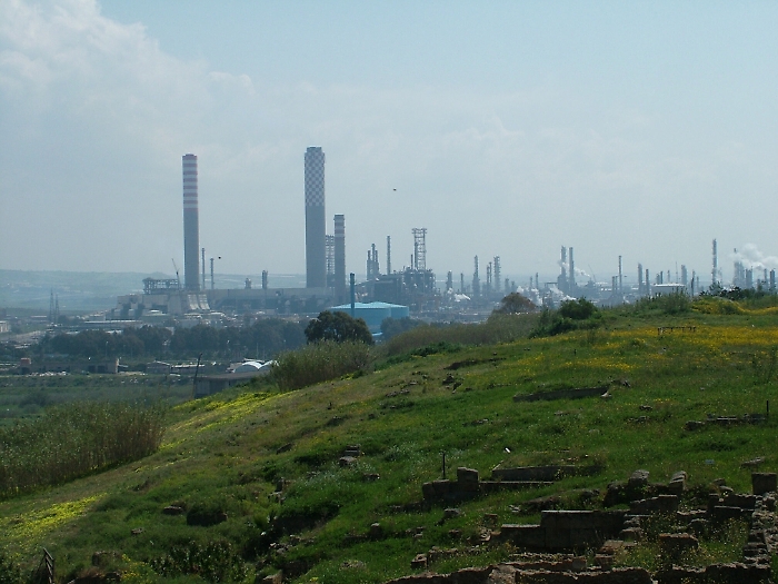 Petrolchimico Gela, Eni garantisce rilancio industriale e  protocollo