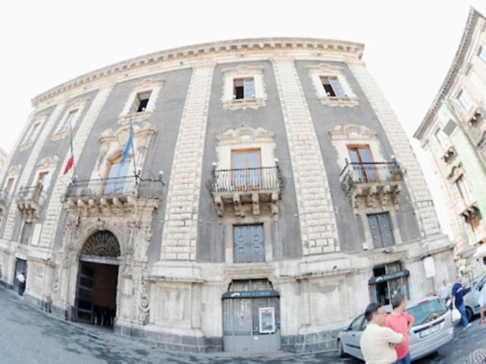 Catania, in arrivo migliaia di avvisi di accertamento Tari e Imu