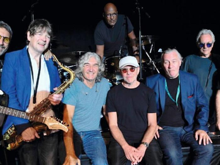 Dire Straits Legacy, un'erdit&agrave; che &egrave; un pieno di rock&rsquo;n&rsquo;roll