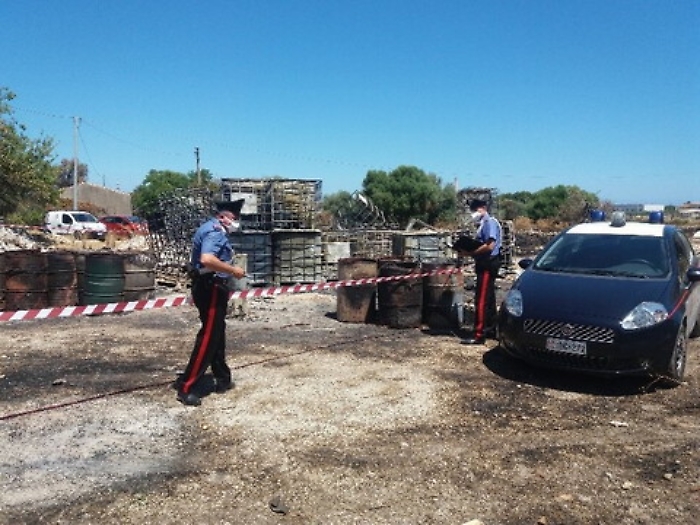 Priolo Gargallo, sequestrata discarica abusiva con solventi e resine