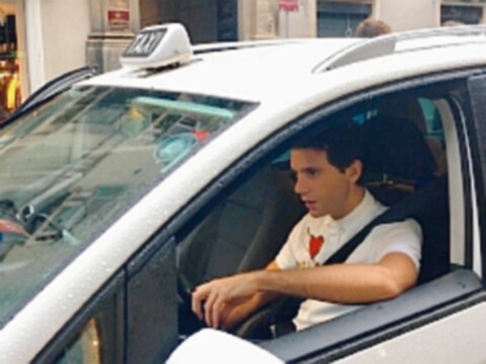 Mika: &laquo;Vi racconto il mio viaggio da Catania ad Aosta&raquo;