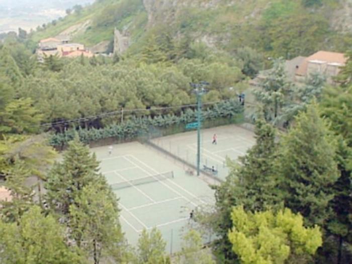 Enna, tre appalti in arrivo: nuovo look per Belvedere, via Stadio e campi tennis