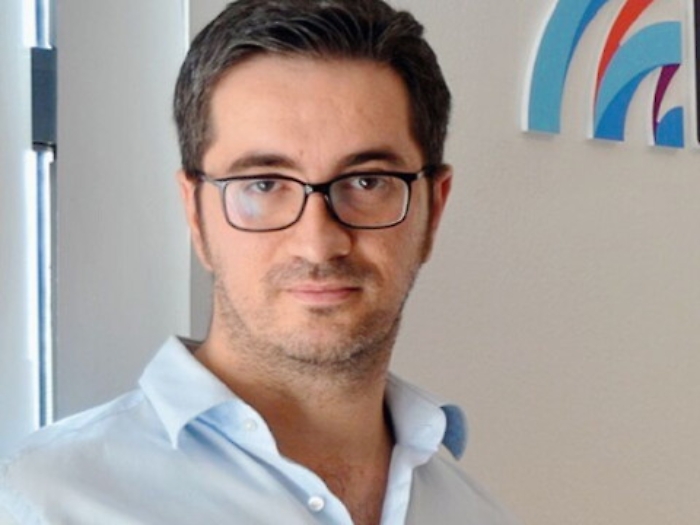 Il maestro d'italiano oggi imprenditore di tablet innovativi: le due vite del siciliano Rifici