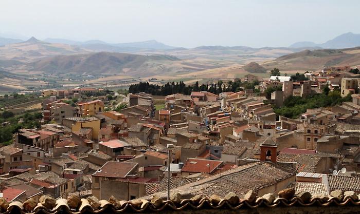 "Inchino al boss", Maria Concetta Riina su Fb: notizia falsa. E chiede scuse dalla stampa