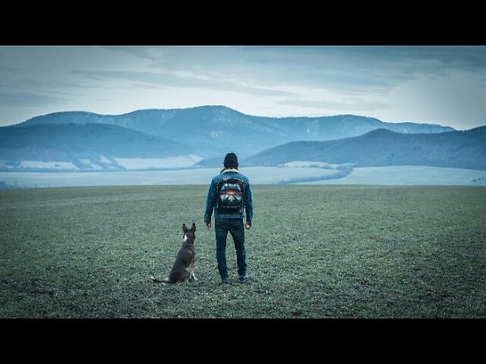 Un'altra vita, la Polonia da ridere