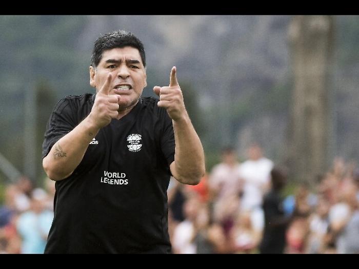 Maradona "CR7 pi&ugrave; forte? Non scherzasse"