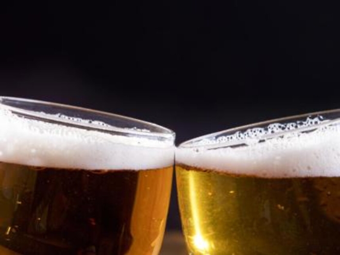 Sei milioni di italiani in giro per il birraturismo 2025: boom per i luppoleti aperti