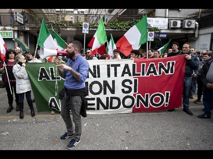 Casa Pound assolta a processo Napoli